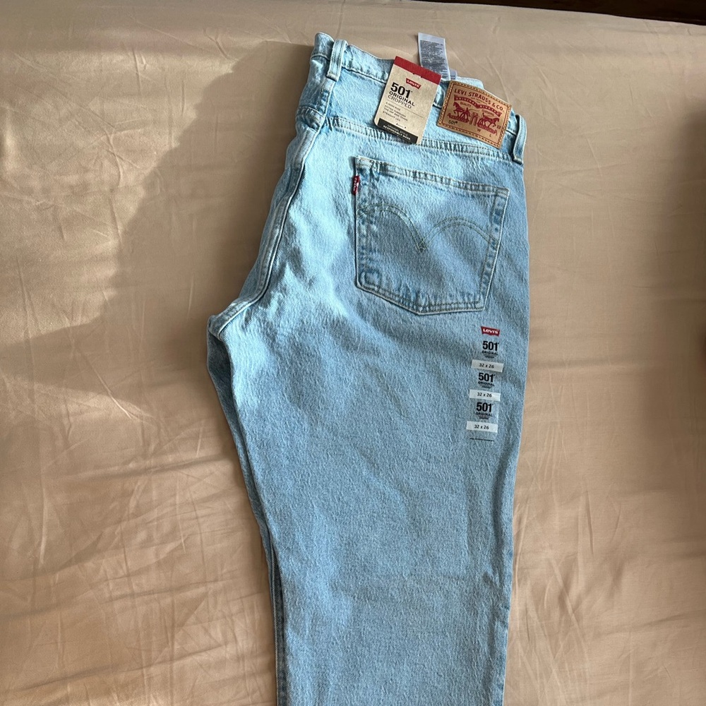 Levi’s Woman’s 501 Original Cropped Jeans 32x26